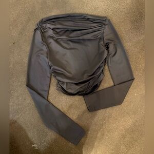 Crop and off-shoulder gray top size XS